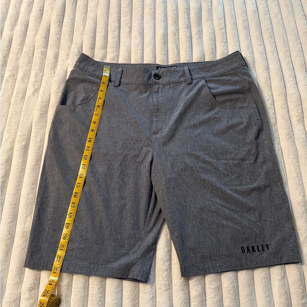 Men’s Oakley Hydrolux Shorts - Picture 4 of 5